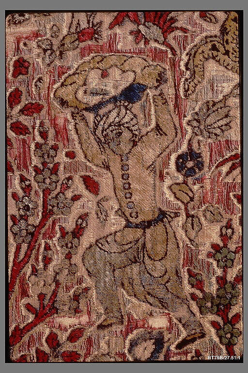 Textile Fragment, Silk; cut and voided velvet with continuous floats of flat metal thread