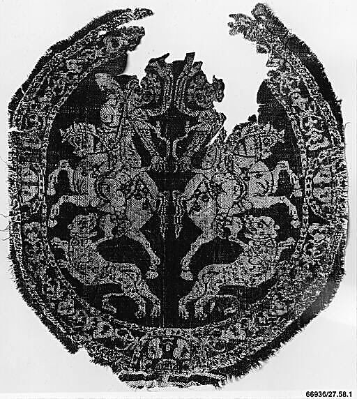 Medallion Depicting Addorsed Amazons on Horseback, Silk; samite (weft-faced compound twill)