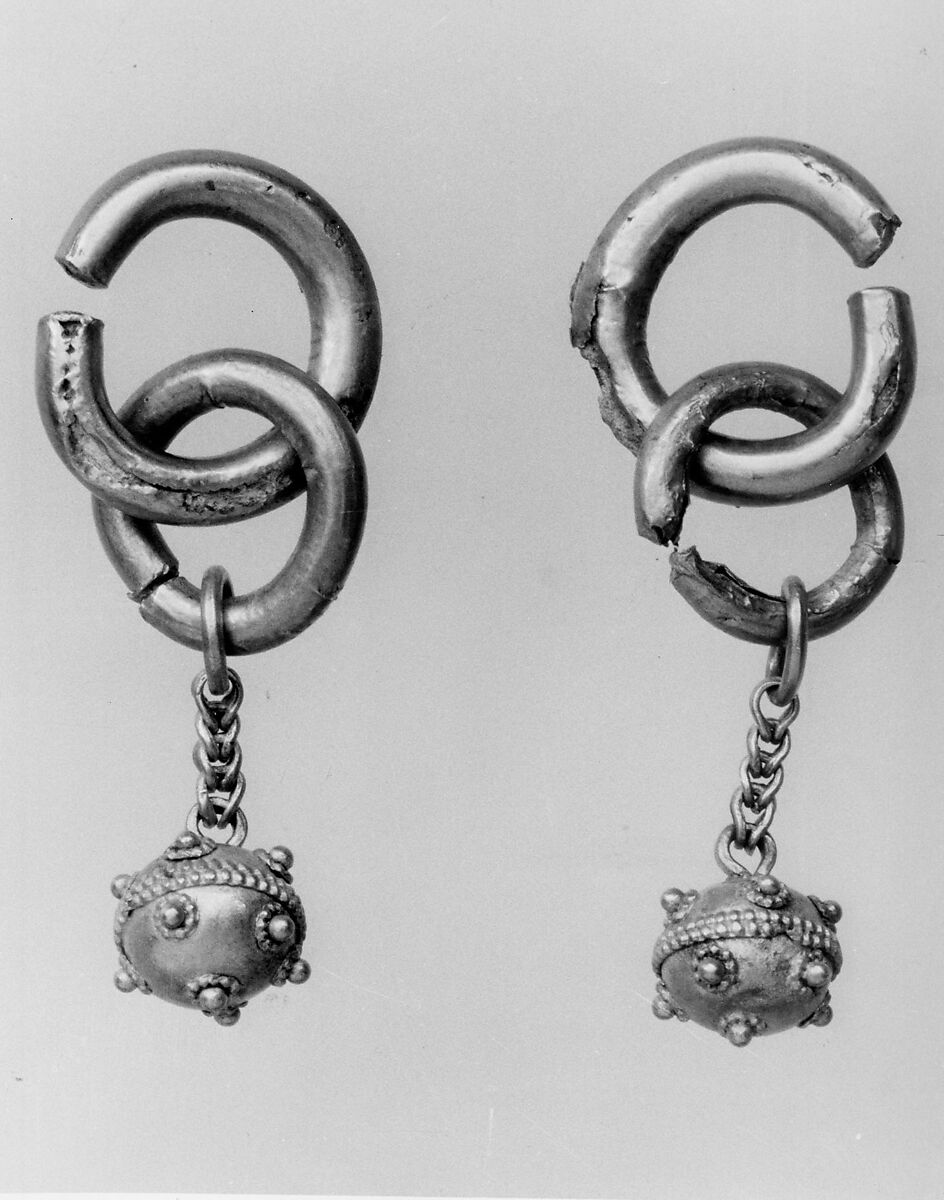 Earring (one of a pair), Gold, Korea
