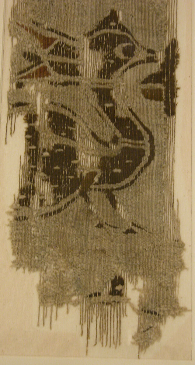 Textile Fragment, Linen, wool; plain weave, tapestry weave