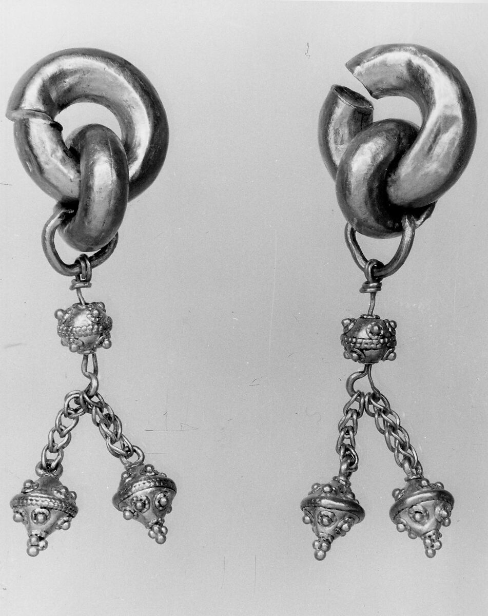 Earring (one of a pair), Gold, Korea