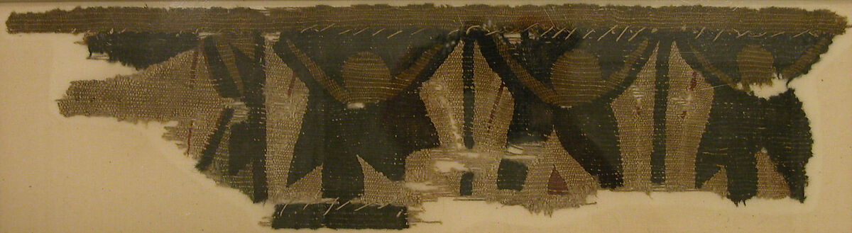 Tiraz Fragment with Inscription, Wool, linen; tapestry weave