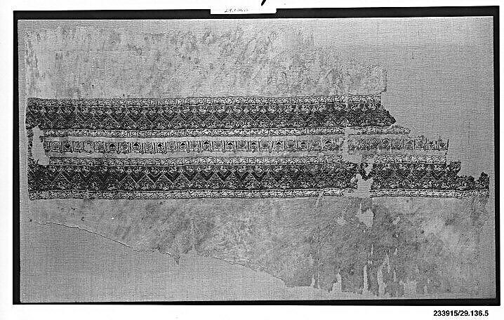 Textile Fragment, Linen and silk; plain weave, tapestry weave