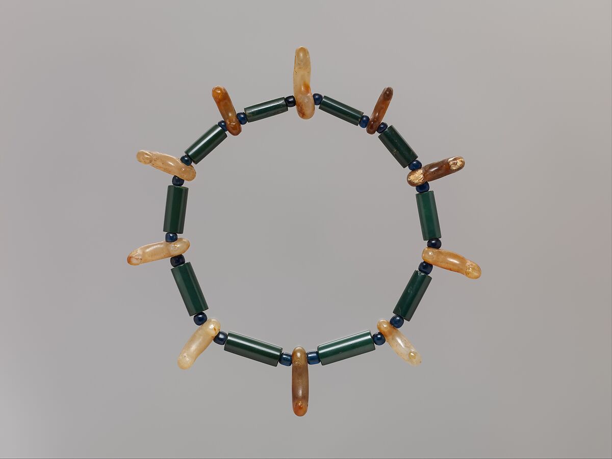 Necklace with Claw-Shaped Beads (Magatama), Chalcedony and green jasper, Japan 