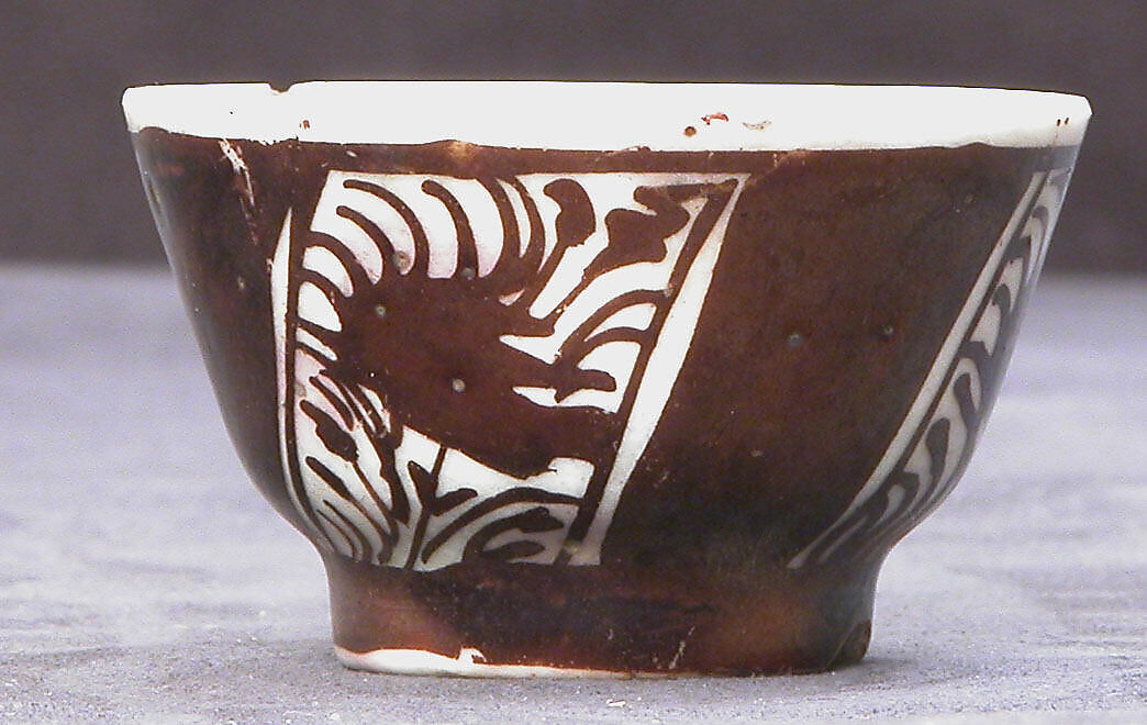 Cup, Stonepaste; luster-painted on opaque white glaze 