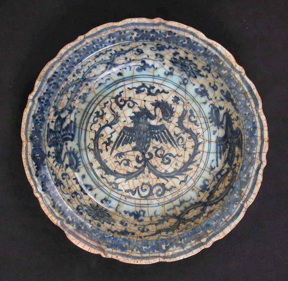 Dish with Phoenixes, Earthenware; painted under transparent glaze 