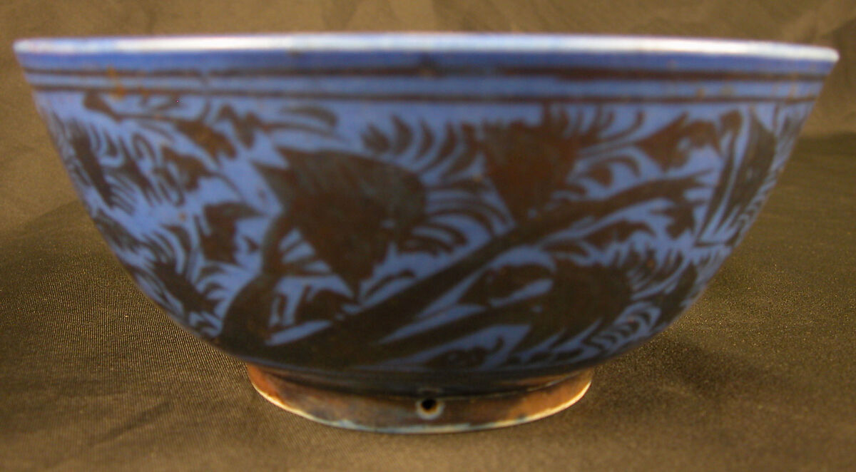 Bowl, Stonepaste; luster-painted on opaque blue glaze