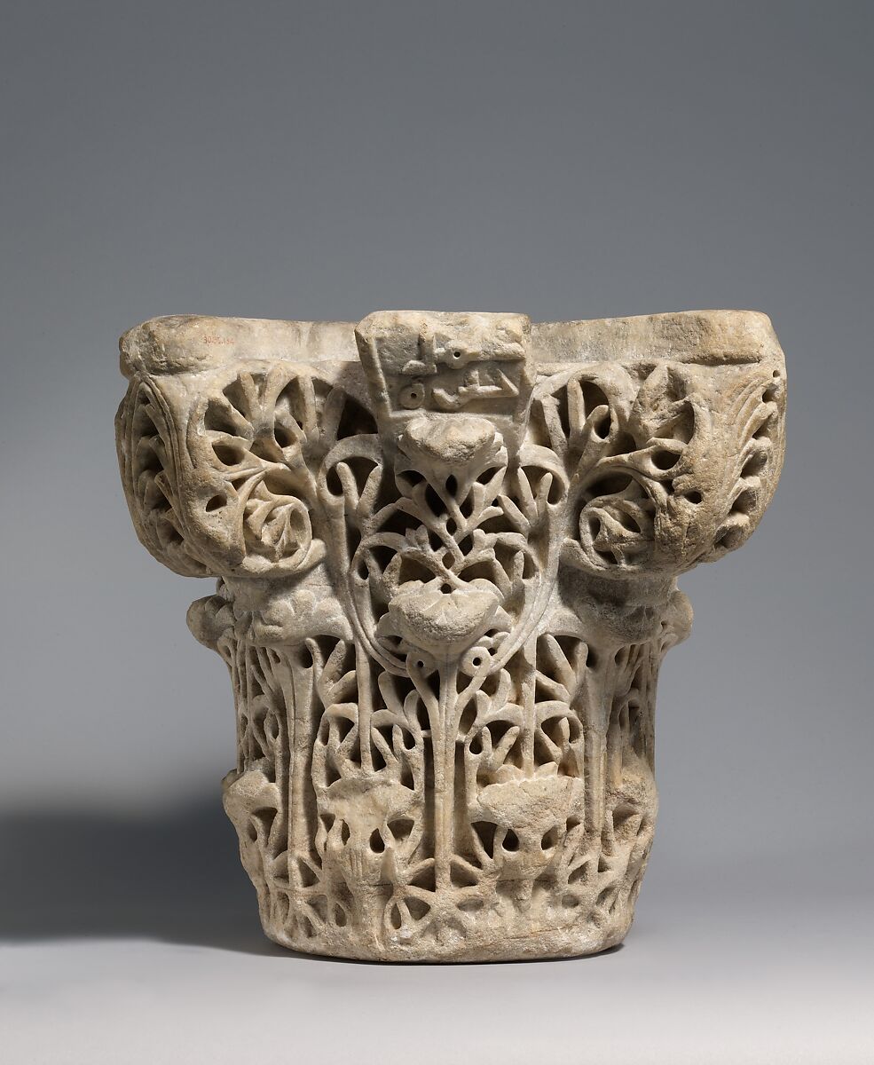 Capital with Acanthus Leaves, Marble; carved in relief