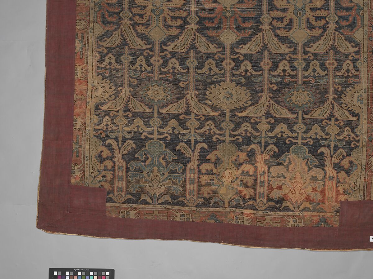 Carpet, Wool (warp, weft and pile); symmetrically knotted pile