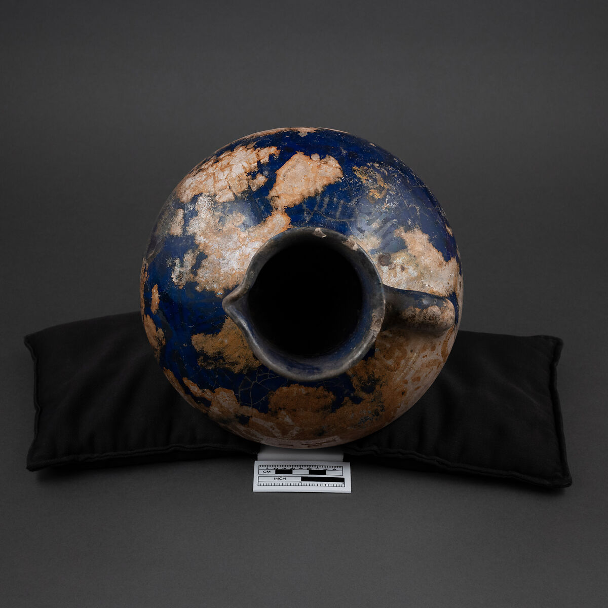 Ewer, Earthenware; luster-painted