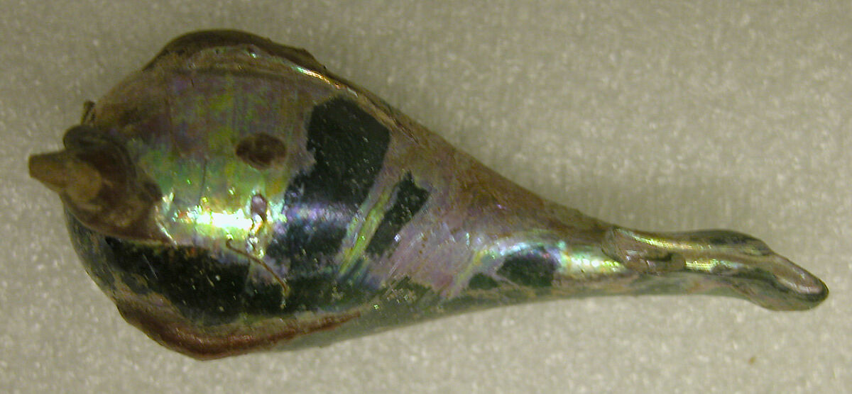 Bird-shaped Pendant with Brown Wings (Toy?), Glass, green; blown, applied opaque red decoration