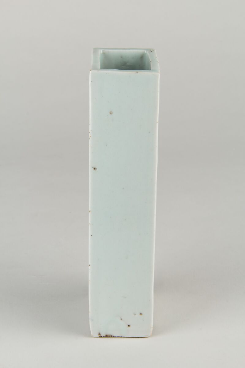 Hanging Flower Holder (Hanaire) with Woman Holding a Flag, Porcelain with cobalt blue under transparent glaze (Hizen ware, Arita type), Japan