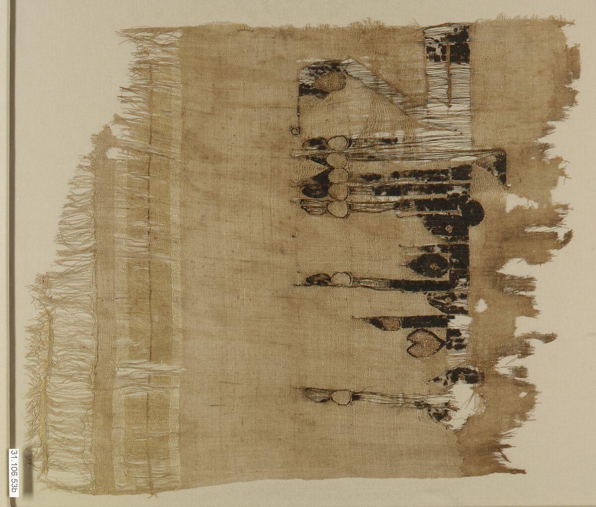 Textile Fragment, Linen, silk; plain weave, tapestry weave 