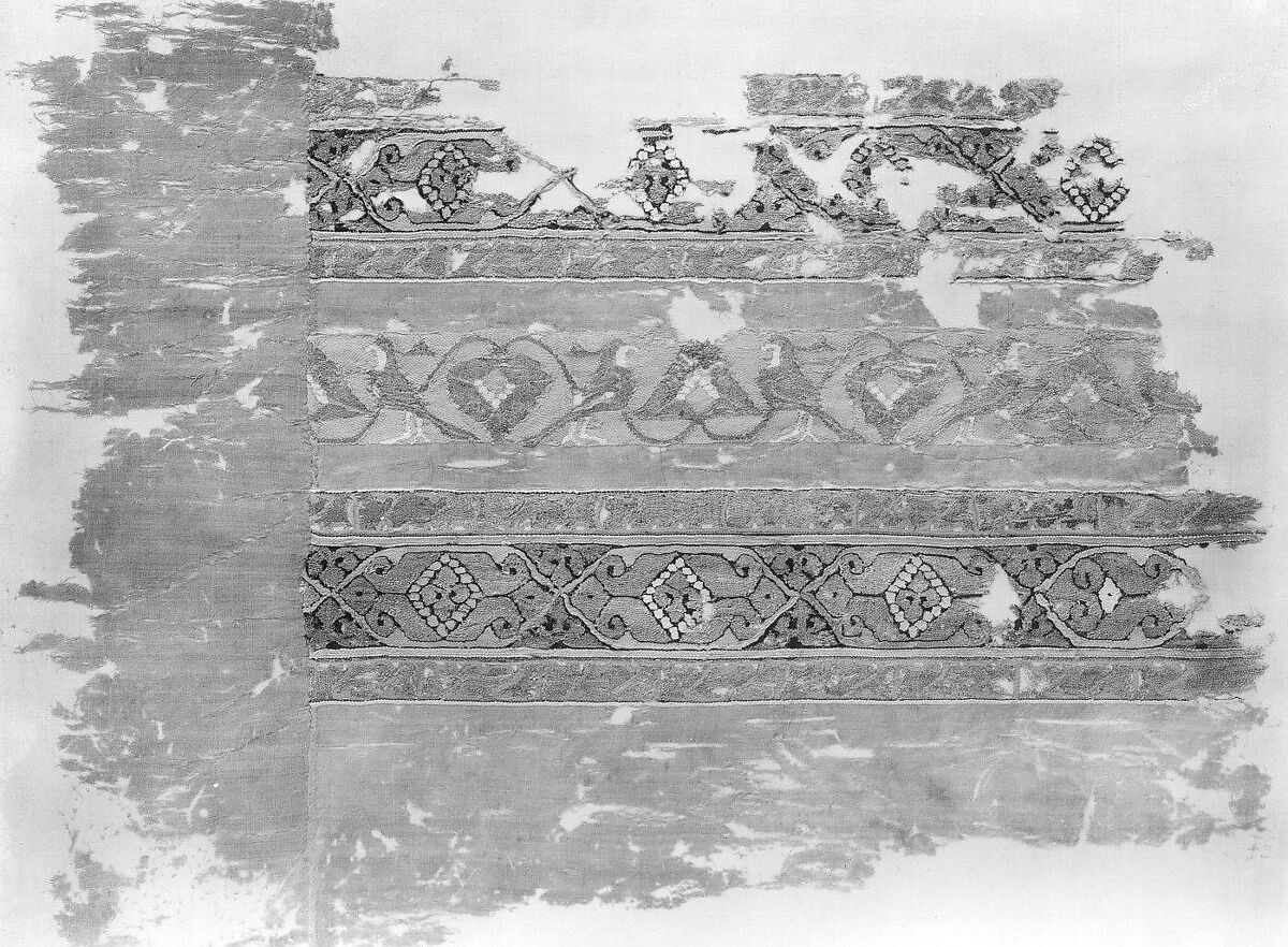 Tiraz Fragment, Silk; tapestry weave