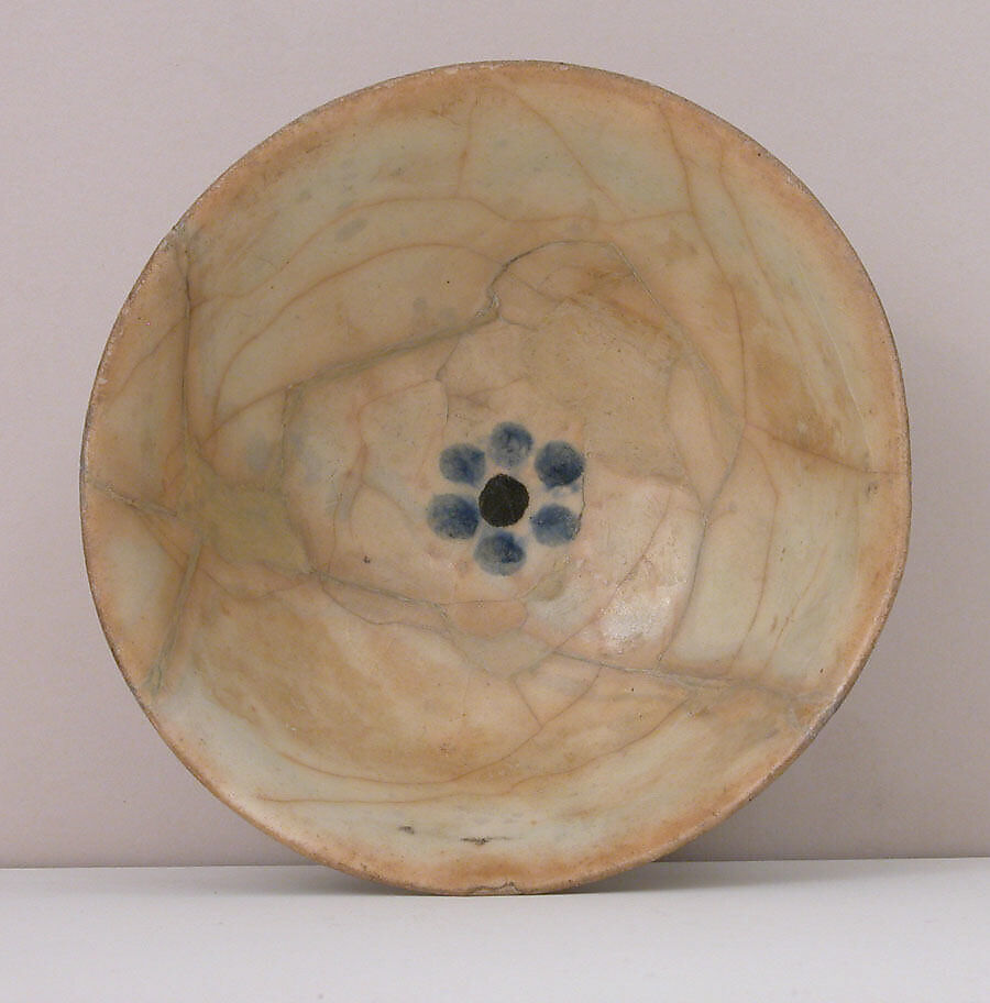 Bowl, Stonepaste; painted in blue and black under transparent glaze