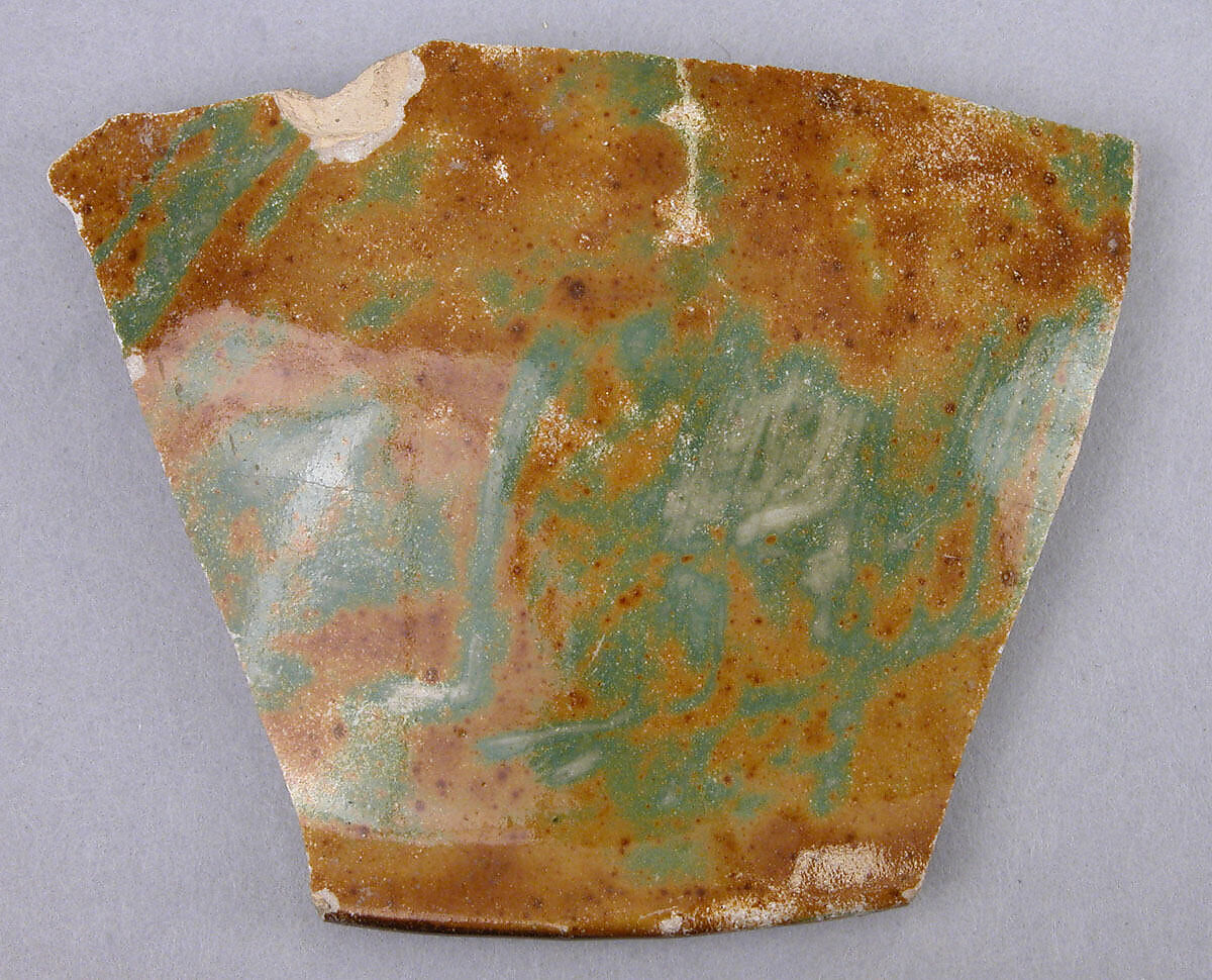 Fragment of a Lotus-Shaped Bowl with Luster and Green-Mottled Decoration, Earthenware; polychrome luster-painted on opaque white glaze 