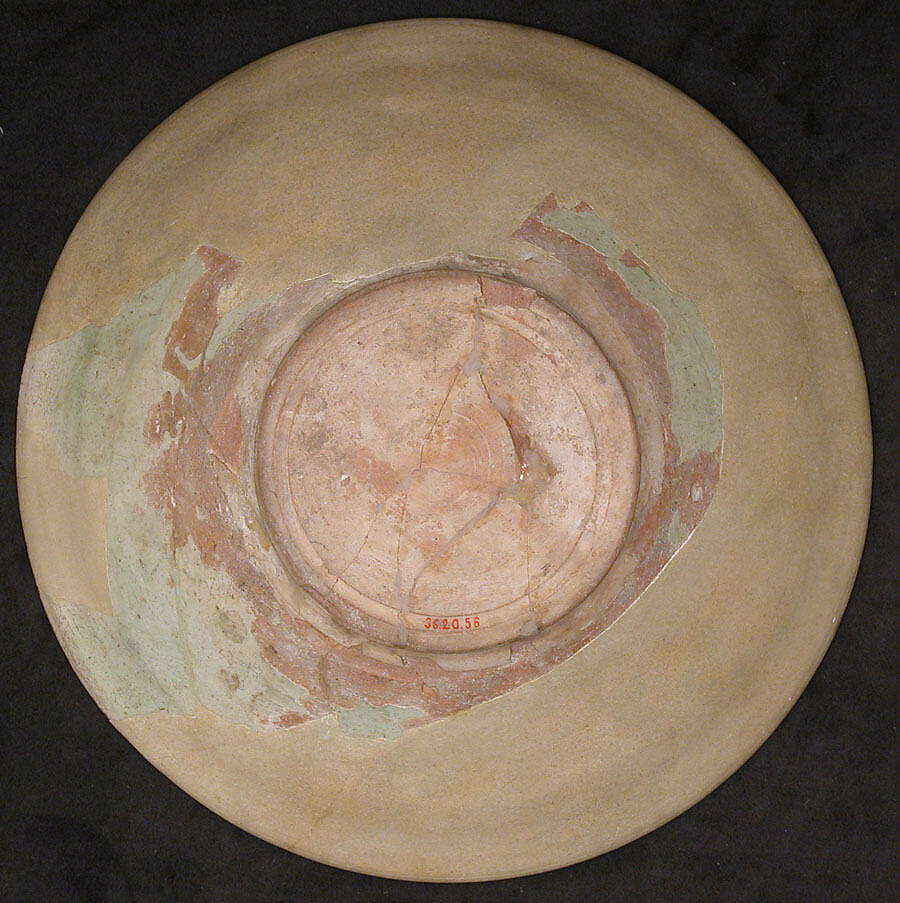 Bowl, Earthenware; incised and slip covered with polychrome decoration under greeen glaze