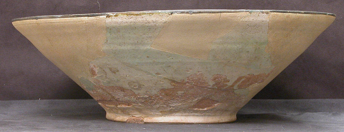 Bowl, Earthenware; incised and slip covered with polychrome decoration under greeen glaze