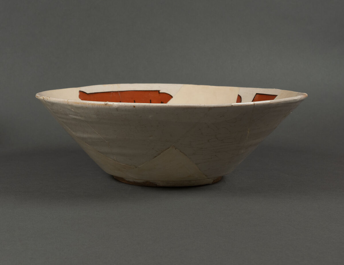Bowl, Earthenware; slip covered with polychrome decoration under green transparent glaze