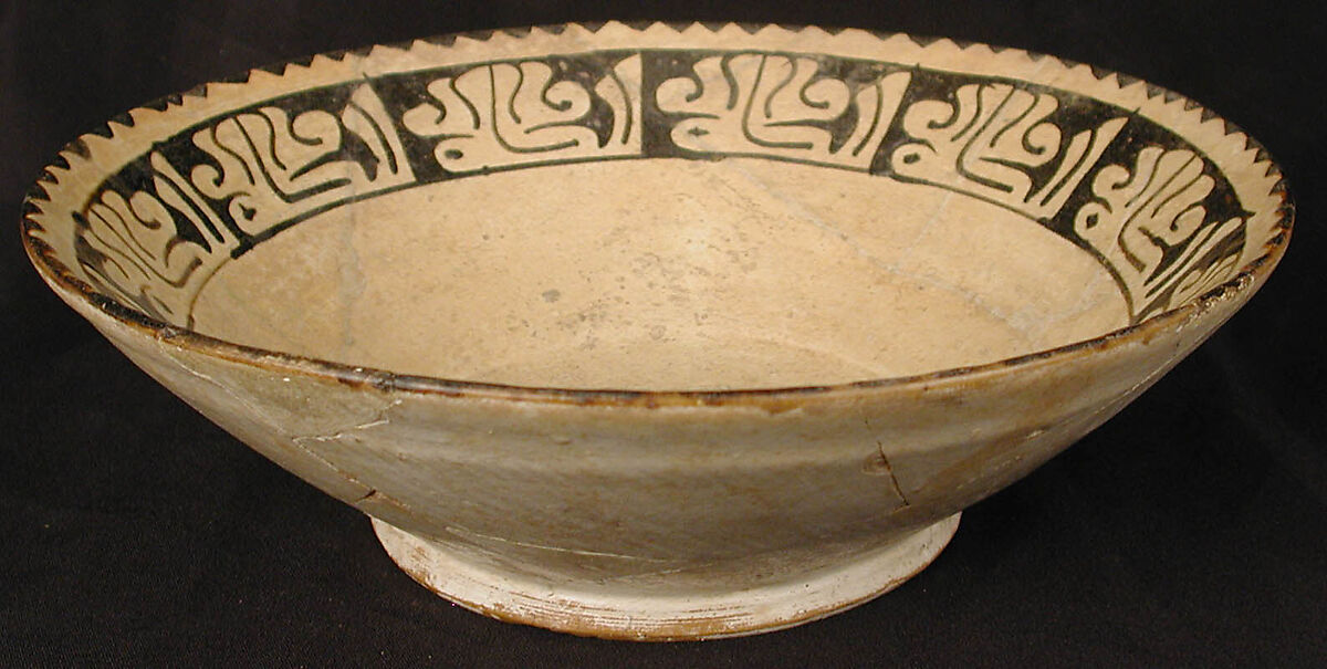 Bowl, Earthenware; slip covered with black decoration under transparent glaze