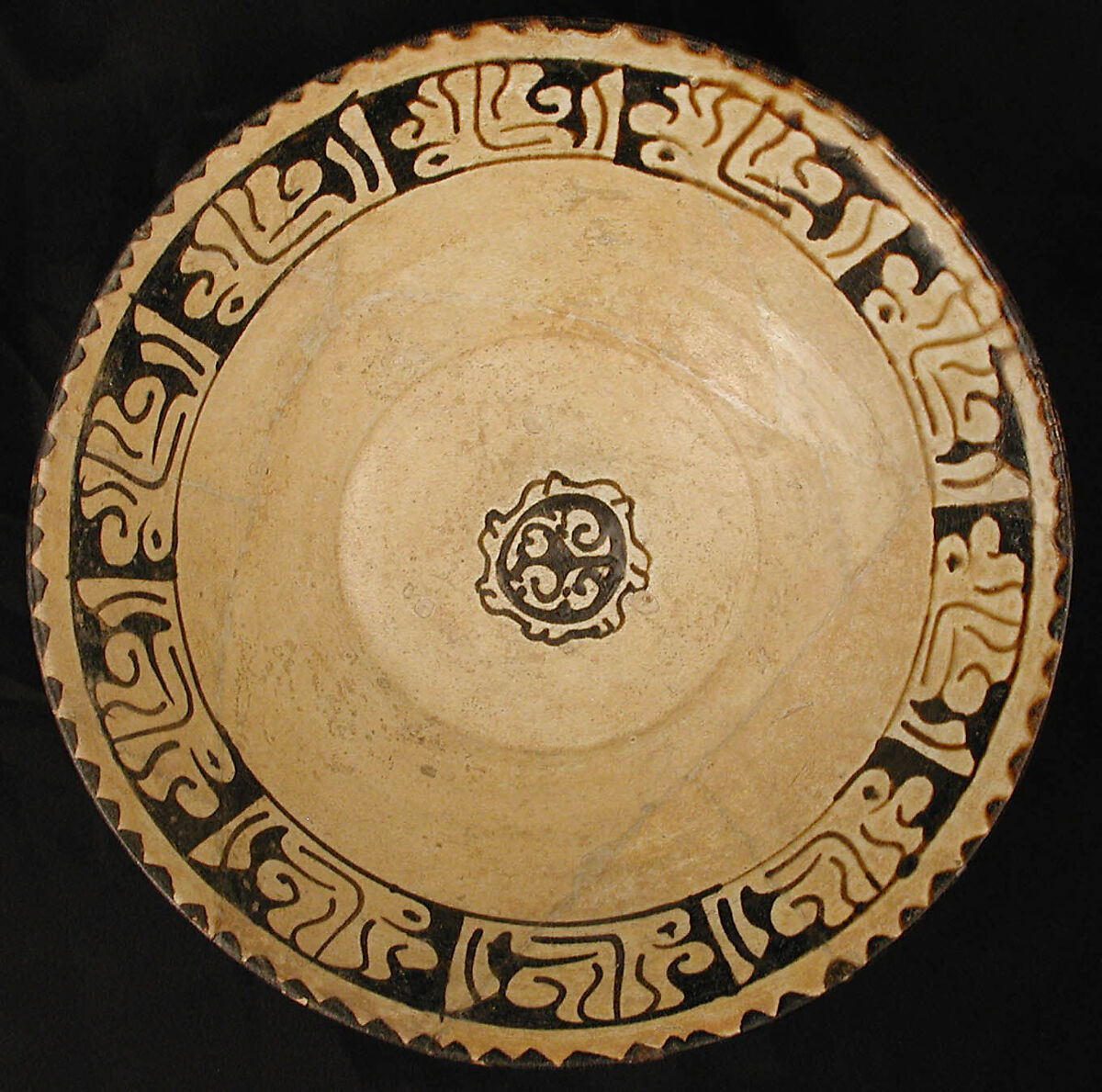 Bowl, Earthenware; slip covered with black decoration under transparent glaze 
