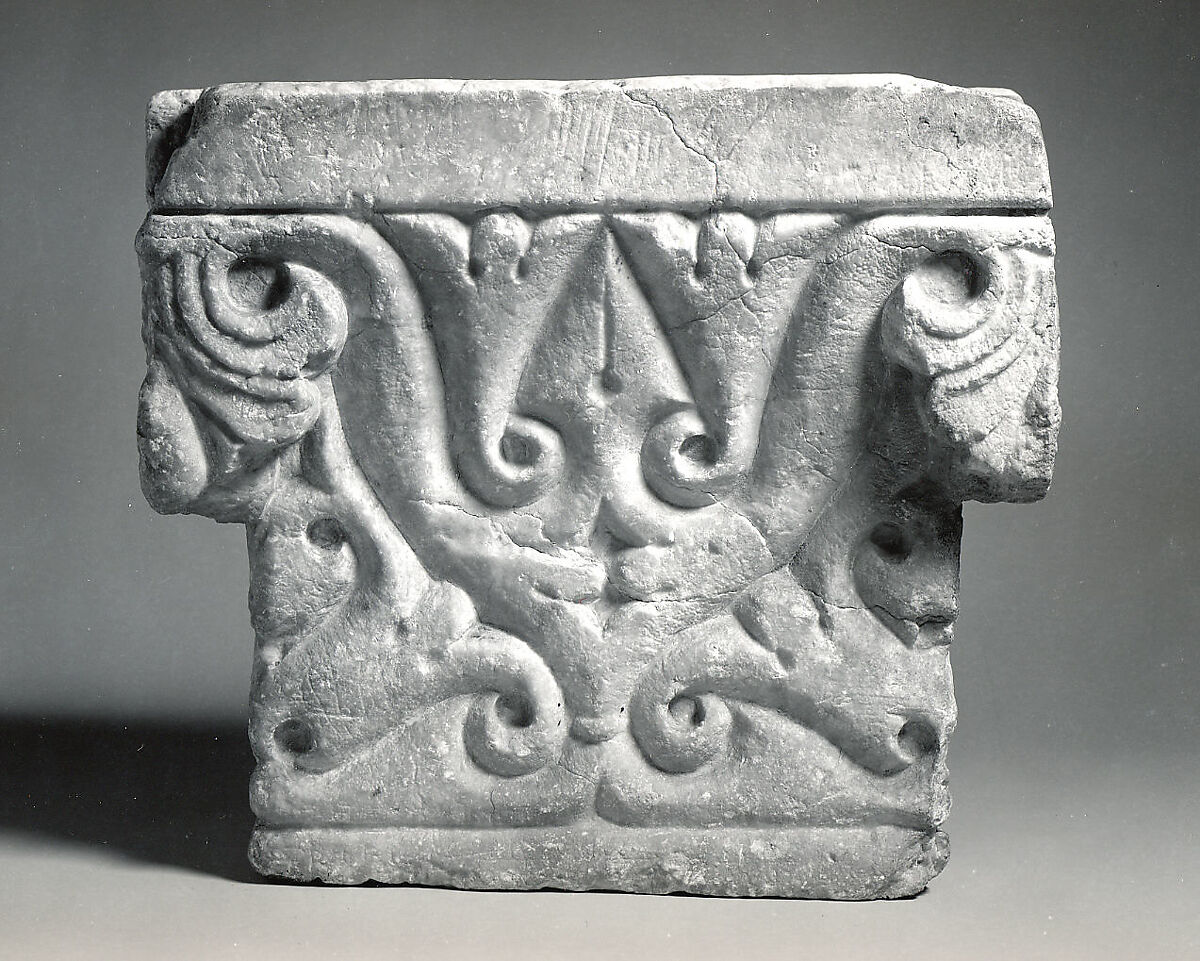 Capital in the "Beveled Style", Alabaster, gypsum; carved