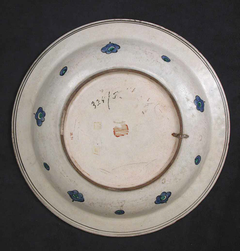 Dish with Scale-Pattern Design, Earthenware; polychrome painted under transparent glaze