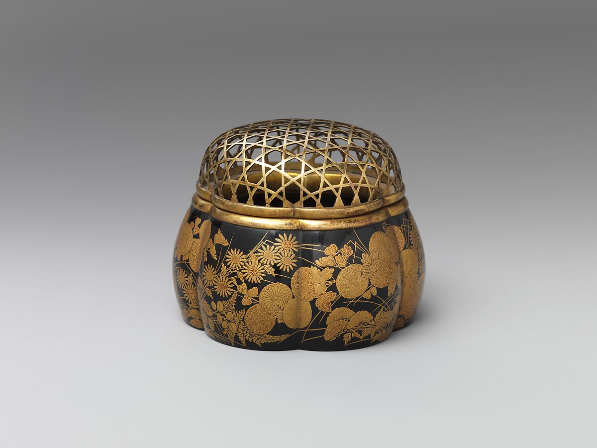 Incense Burner in the Shape of a Melon with Autumn Flowers and Grasses, Lacquer with sprinkled gold decoration in Kōdaiji style; gilt-bronze cover, Japan
