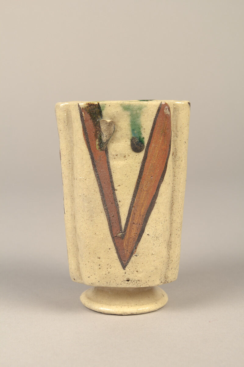 One from set of five squared food vessels (mukōzuke) for tea-gathering meal, Stoneware with iron-oxide and copper green overglaze decoration (Mino ware, Yashichida Oribe type), Japan