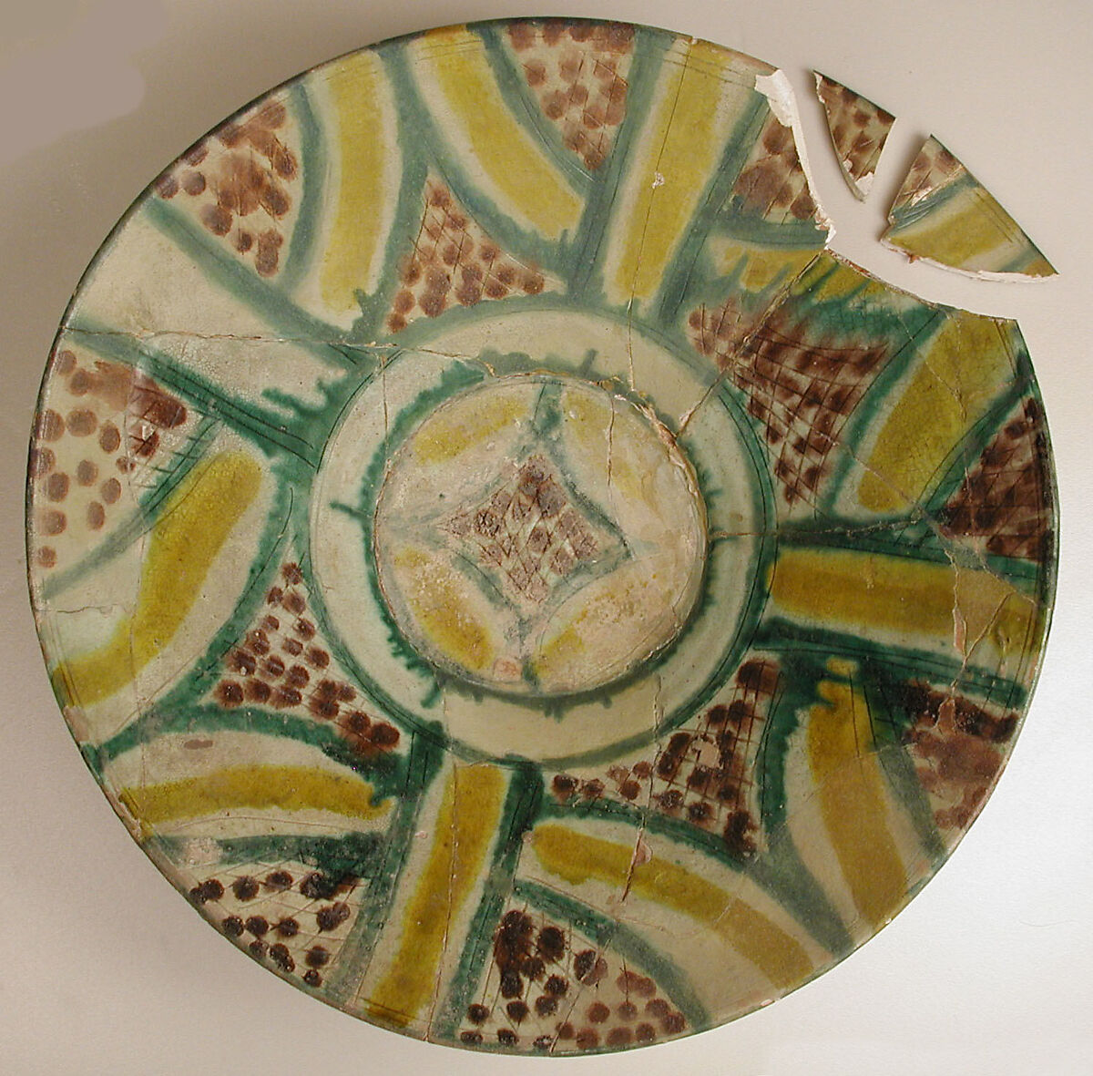 Bowl, Earthenware; white glaze with polychrome decoration under transparent colorless glaze, incised