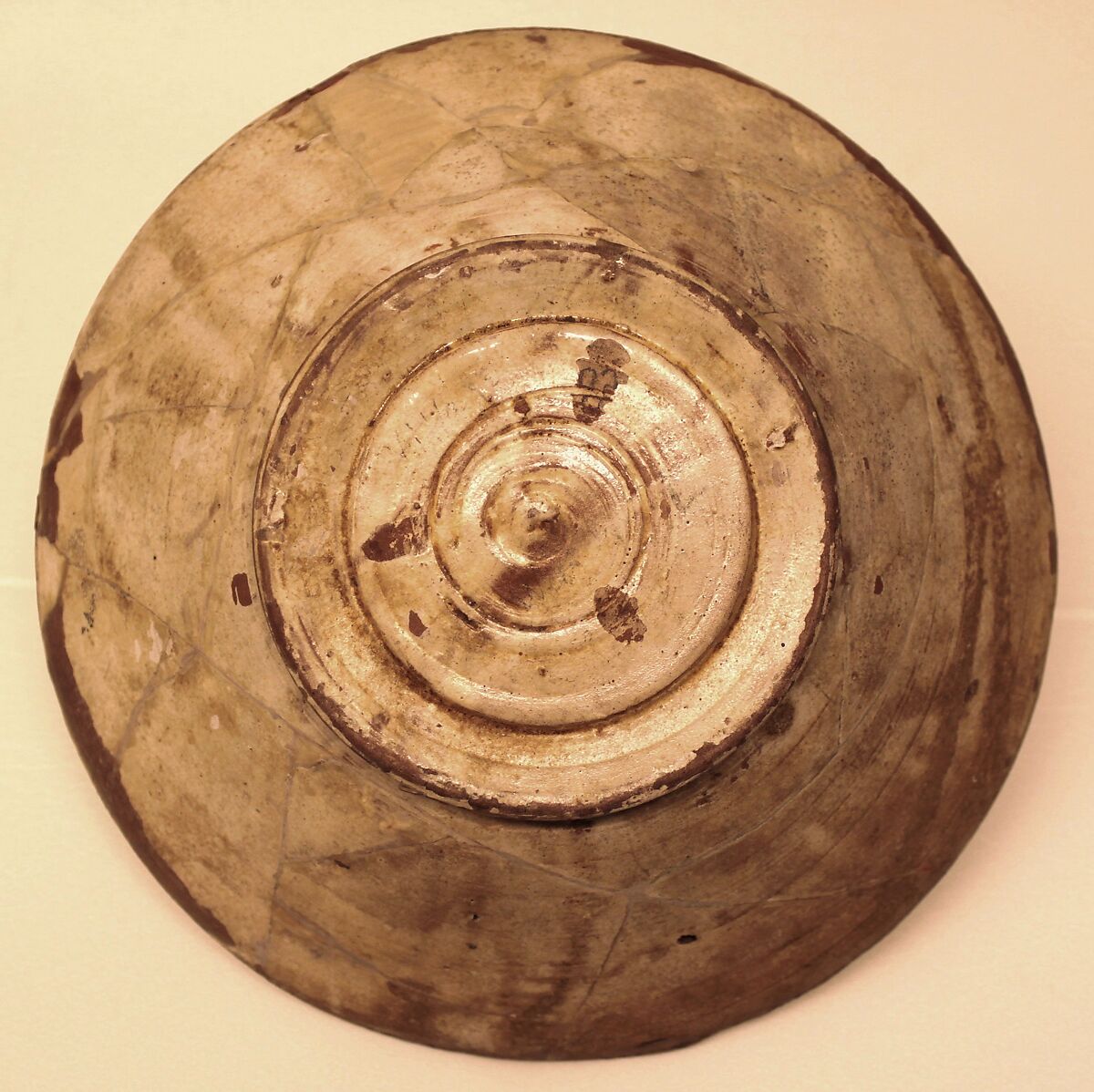 Bowl, Earthenware; white slip with monochrome slip decoration under transparent glaze