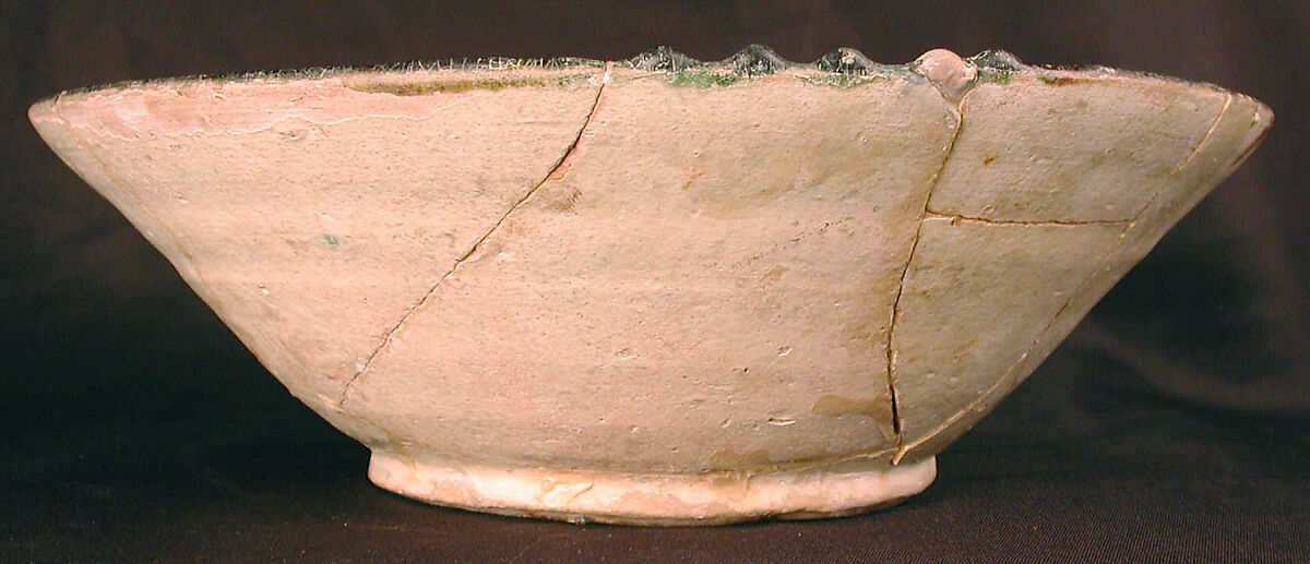 Bowl, Earthenware; white slip, incised and splashed with polychrome glazes under transparent glaze (sgraffito ware)