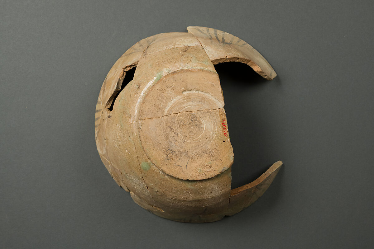 Bowl, Earthenware; polychrome decoration under transparent greenish glaze (buff ware)