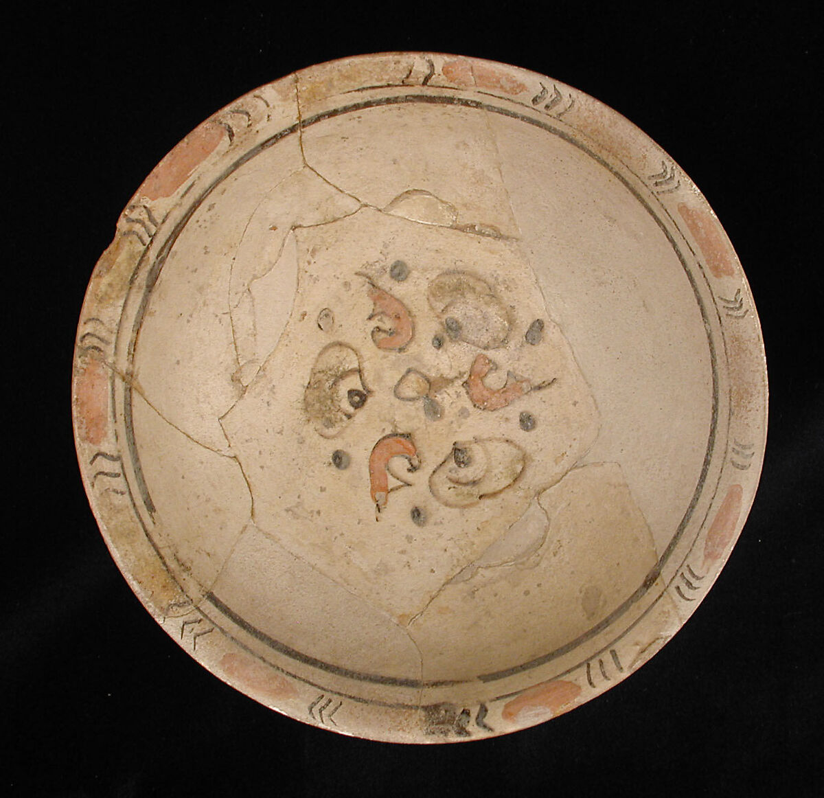 Bowl, Earthenware; white slip with polychrome decoration under transparent glaze 
