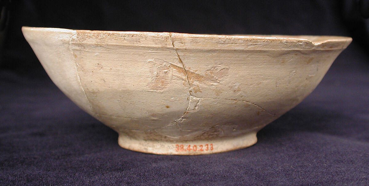 Bowl, Earthenware; white slip with polychrome decoration under transparent glaze