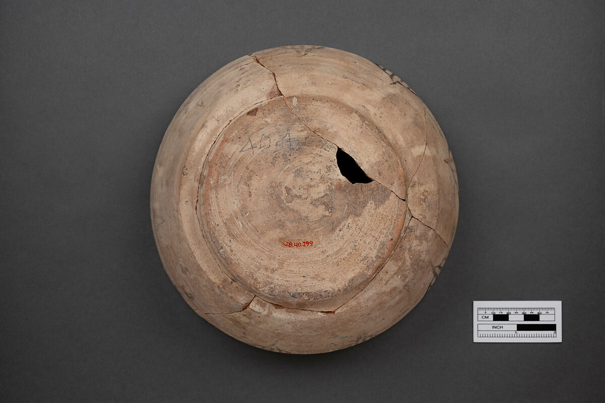 Bowl, Earthenware; cream colored slip with polychrome slip decoration under transparent glaze (buff ware)