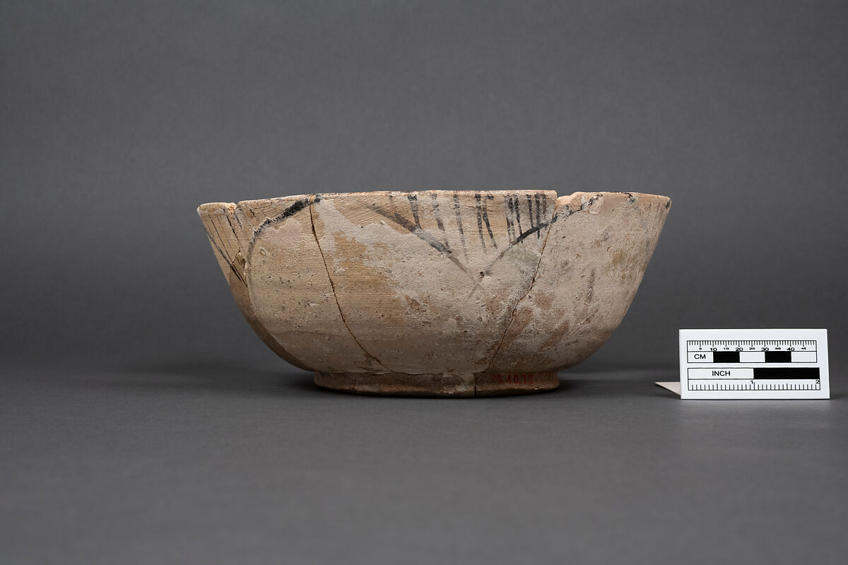 Bowl, Earthenware; polychrome decoration under transparent glaze (buff ware)