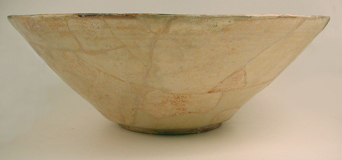 Bowl, Earthenware; white slip with incised polychrome slip decoration under transparent glaze