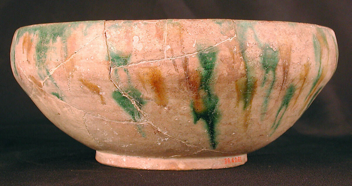 Bowl, Earthenware; white slip, incised and splashed with polychrome glazes under transparent glaze (sgraffito ware)