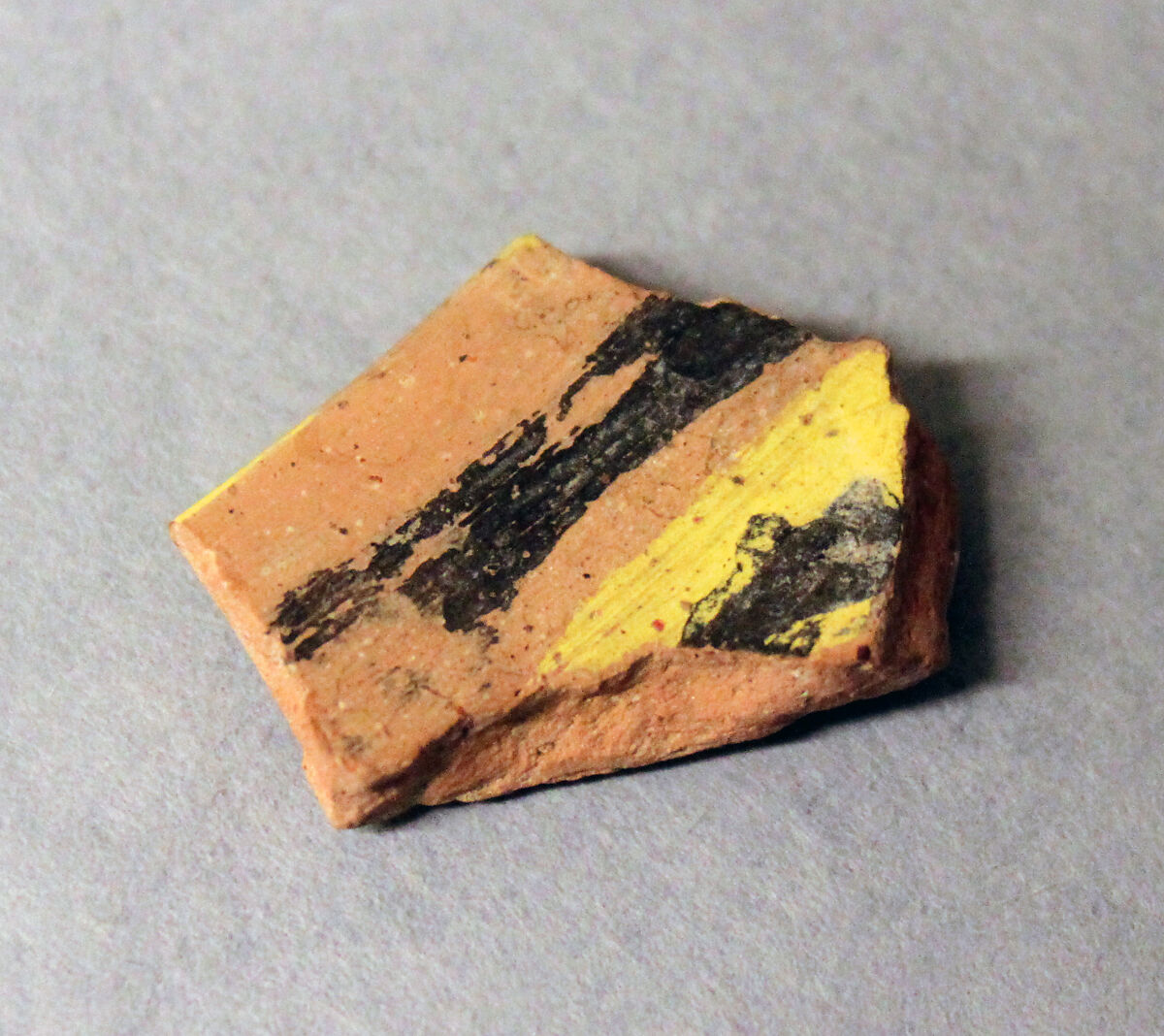 Bowl, Earthenware; painted in polychrome pigments under transparent glaze (buff ware)