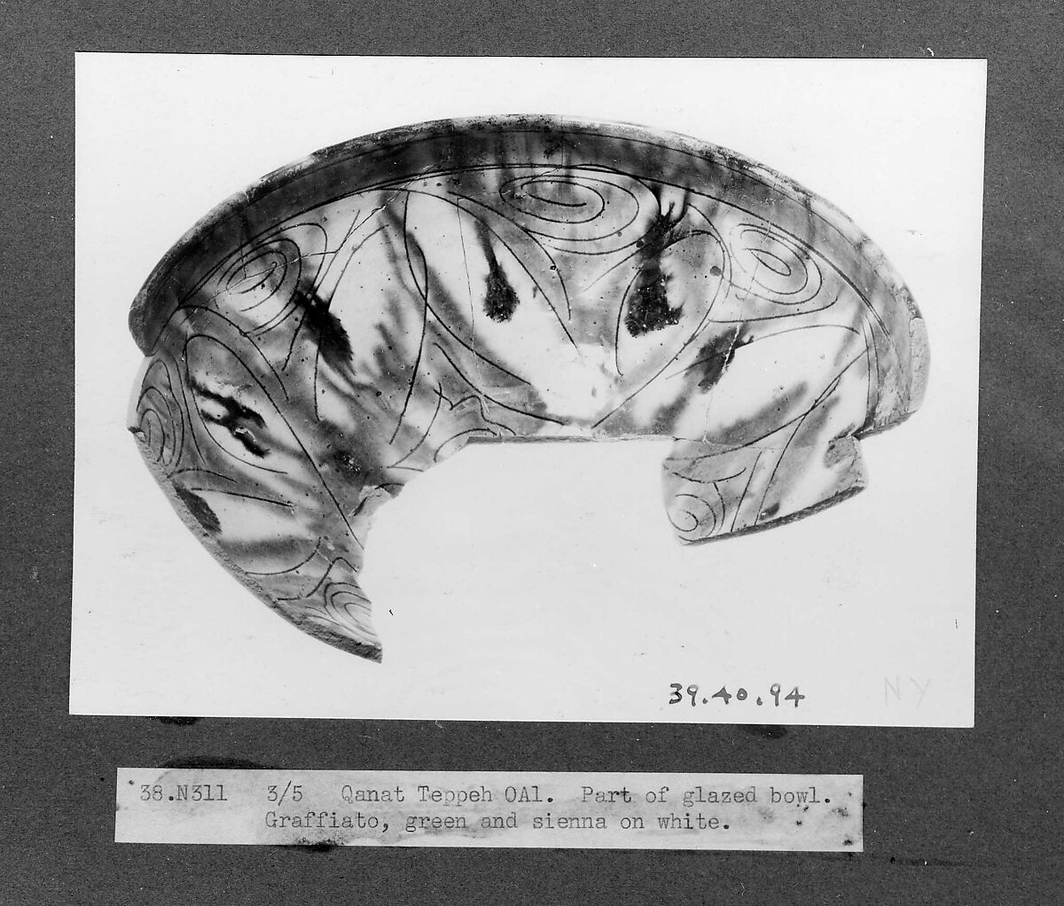 Bowl, Earthenware; white slip, incised and splashed with polychrome glazes under transparent glaze (sgraffito ware)