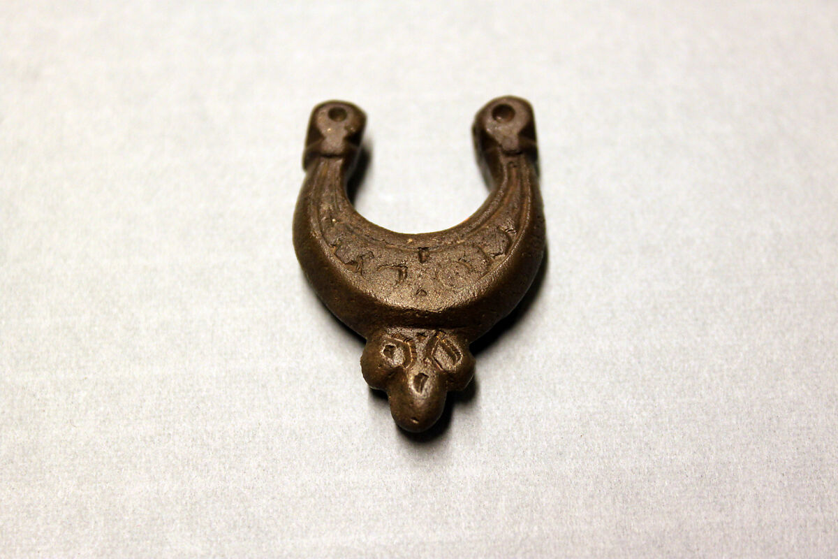 Pendant, Bronze; cast 
