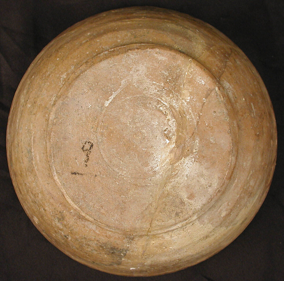 Bowl, Earthenware; buff slip, underglaze painted in polychrome pigments under transparent glaze