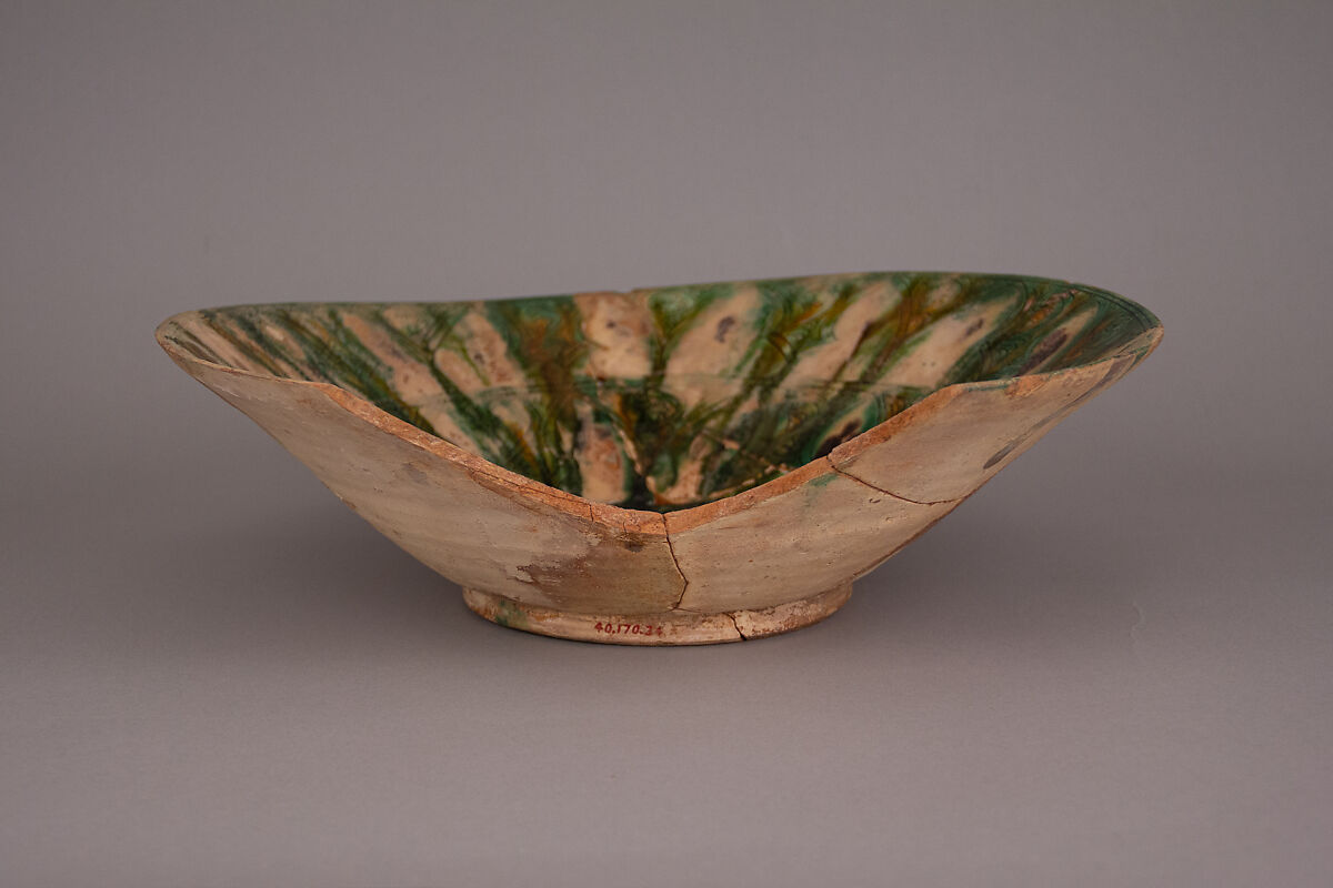 Bowl, Earthenware; white slip, incised and splashed with polychrome glazes under a transparent glaze (sgraffito ware)