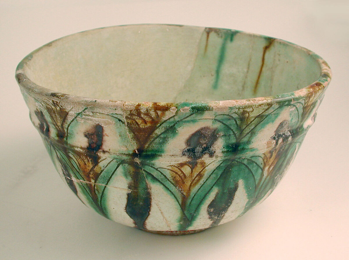 Bowl, Earthenware; white slip, incised and splashed with polychrome glazes under transparent glaze (sgraffito ware)
