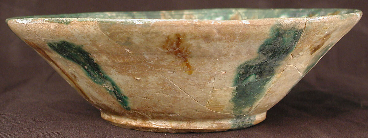 Bowl, Earthenware; white slip, incised and splashed with polychrome glazes under transparent glaze (sgraffito ware)