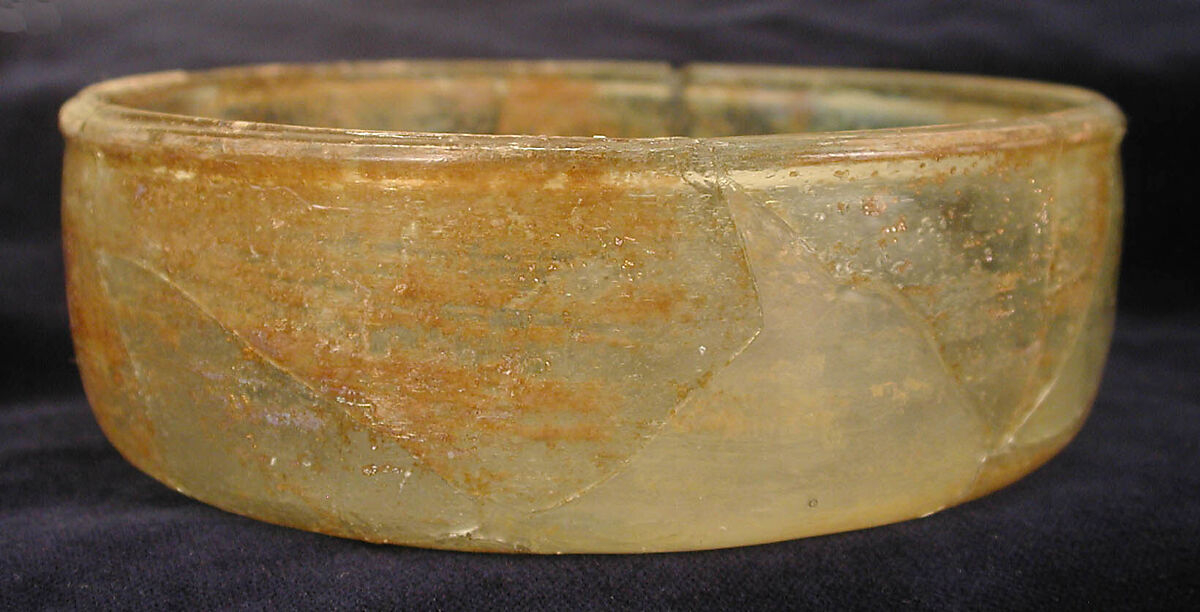 Dish, Glass; free blown