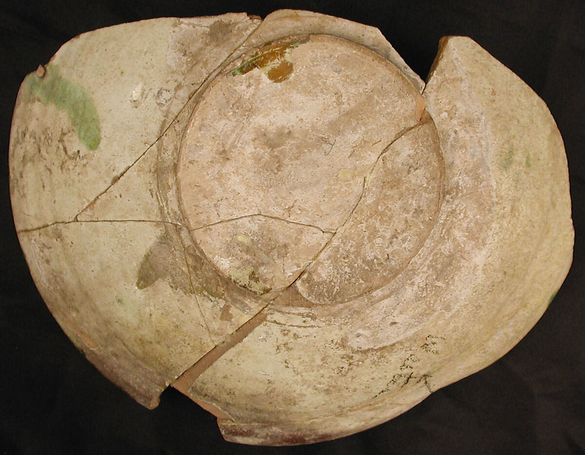 Bowl, Earthenware; white slip, incised and splashed with polychrome glazes under transparent glaze (sgraffito ware)