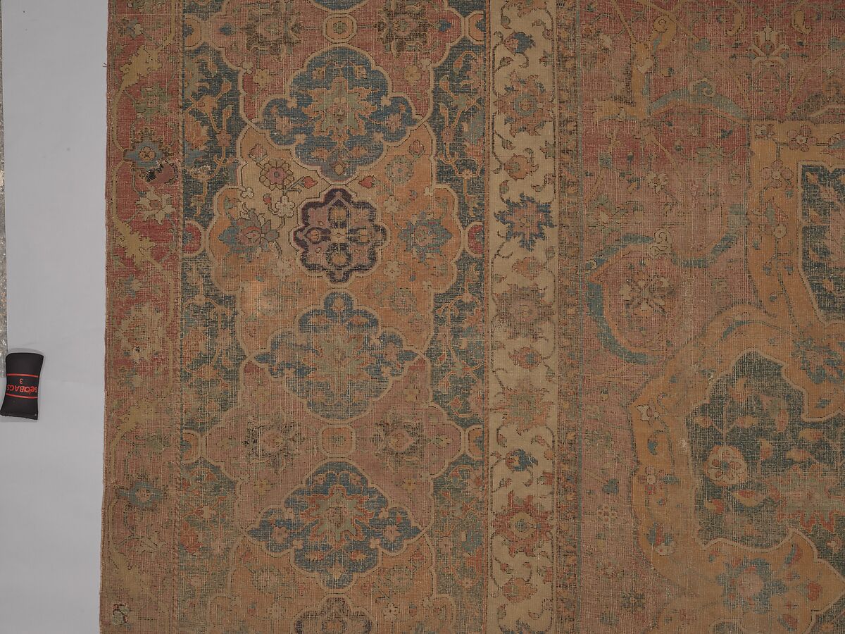 Carpet, Cotton (warp and weft), wool (pile); asymmetrically knotted pile 