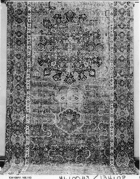 Carpet, Cotton (warp and weft), wool (pile); asymmetrically knotted pile 